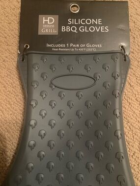 Grey silicone BBQ Heat Resistant Kitchen Gloves
